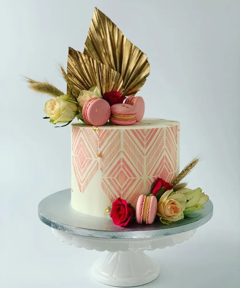 Individuelle Hochzeitstorte von Konfektory